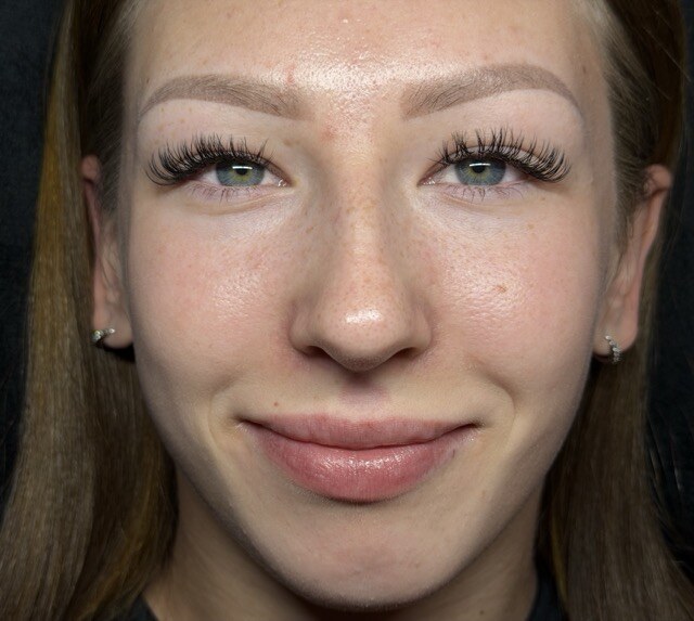 2D Volume lash extensions close-up